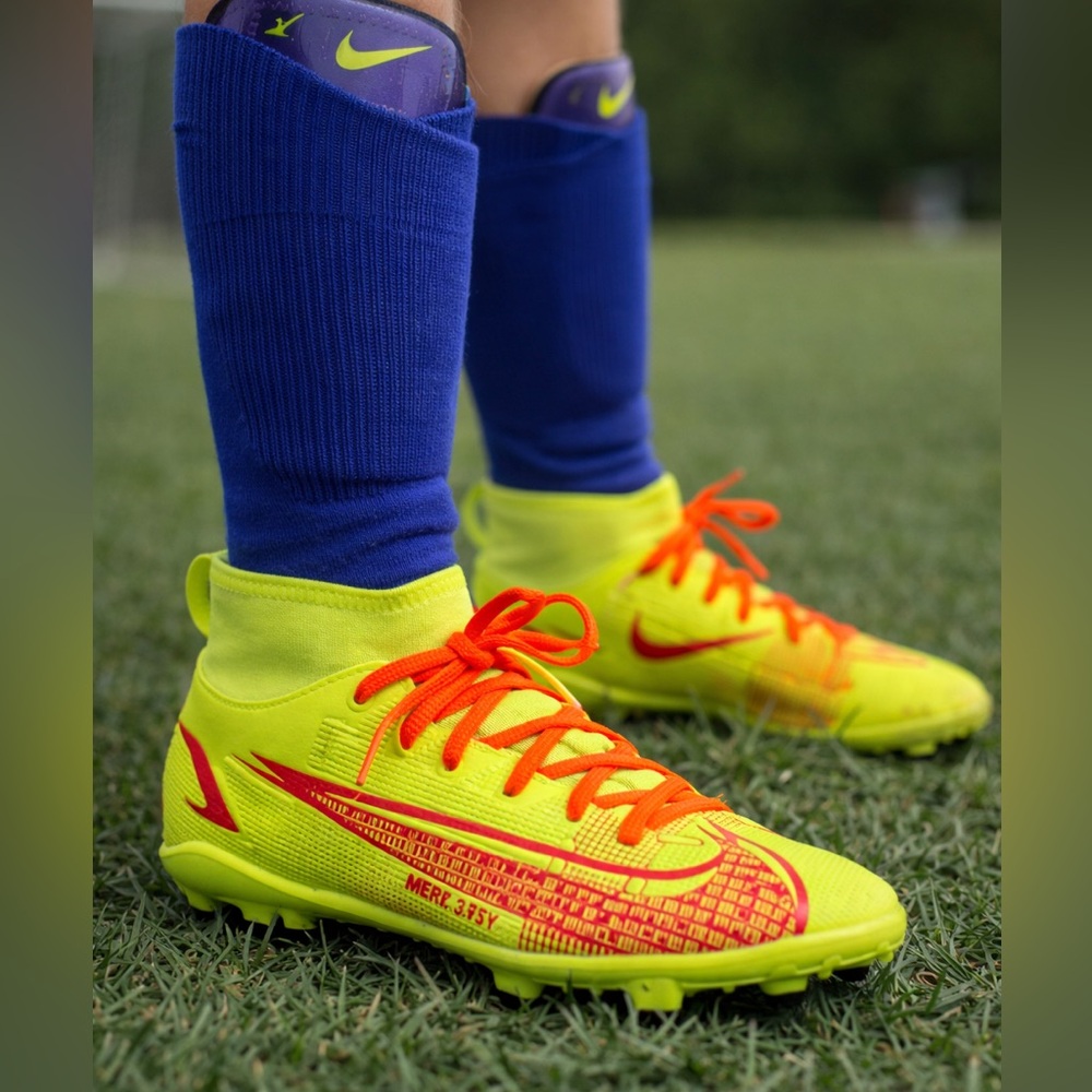 Nike Jr Mercurial Superfly 8 Academy FG/MG Volt Crimson Soccer Cleats Youth 3.5Y